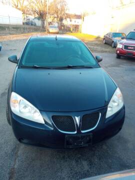 2008 Pontiac G6 for sale at Double Take Auto Sales LLC in Dayton OH
