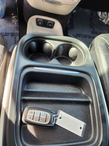 2017 Chrysler Pacifica Touring Plus