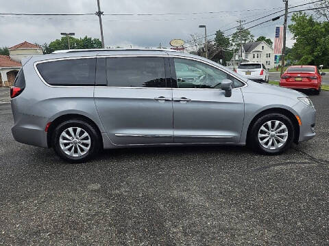 2019 Chrysler Pacifica Touring L