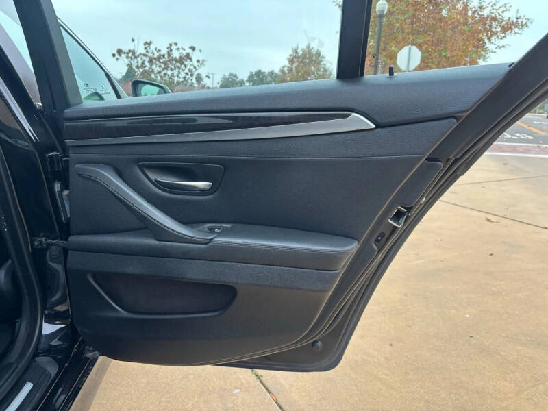 2014 BMW 5 Series 528i