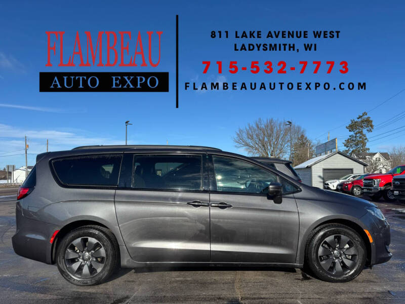 0 Chrysler Pacifica Hybrid