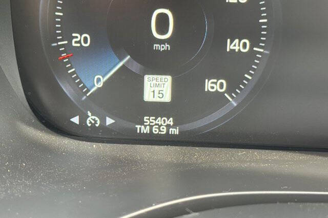 2018 Volvo XC60 T8 eAWD Inscription
