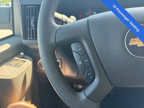 2025 Chevrolet Express LS 3500