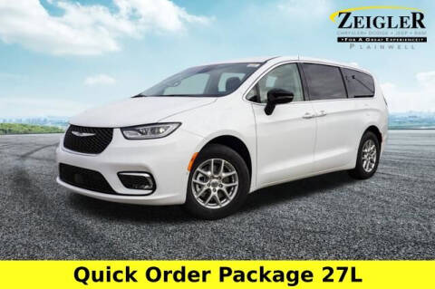 2024 Chrysler Pacifica for sale at Zeigler Ford of Plainwell- Jeff Bishop in Plainwell MI