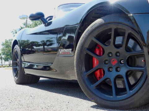 2004 Dodge Viper SRT-10