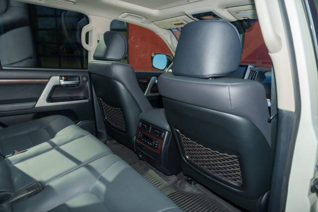 2021 Toyota Land Cruiser