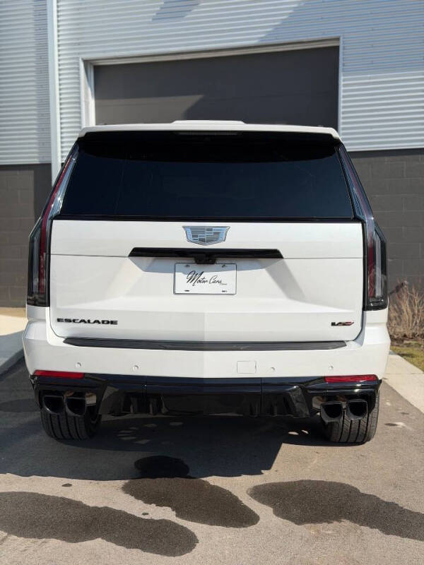 2025 Cadillac Escalade-V