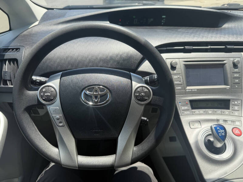 2013 Toyota Prius Three