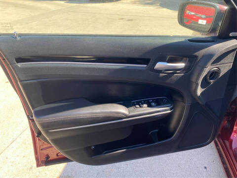 2023 Chrysler 300 S V6