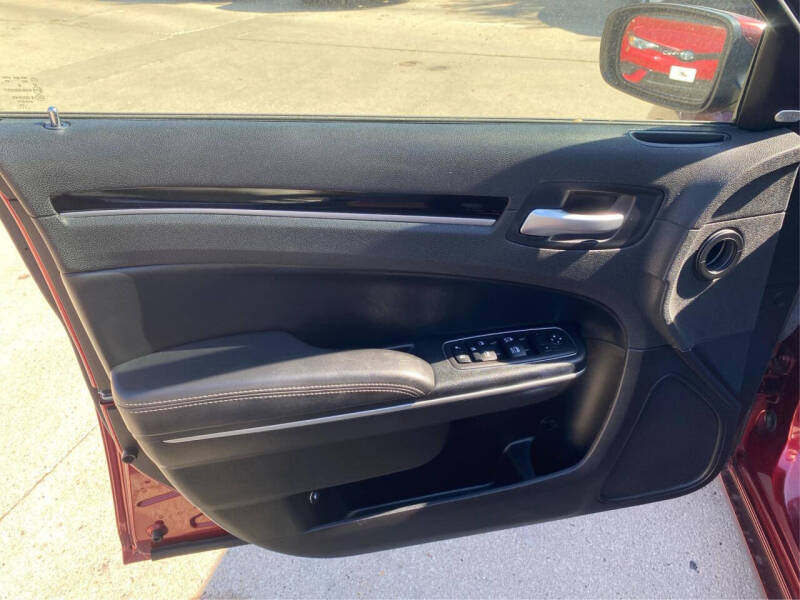 2023 Chrysler 300 S V6