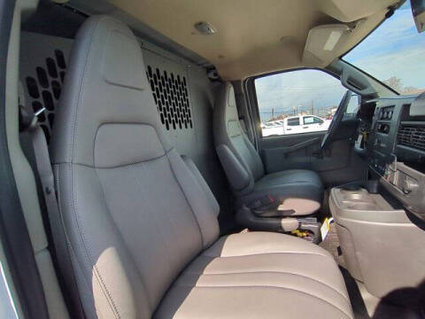 2025 Chevrolet Express 2500