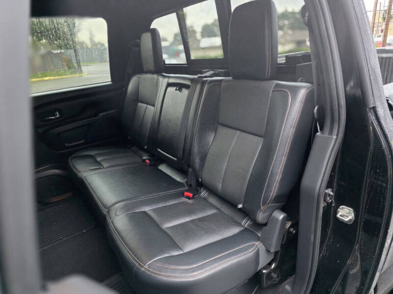 2018 Nissan Titan XD SL