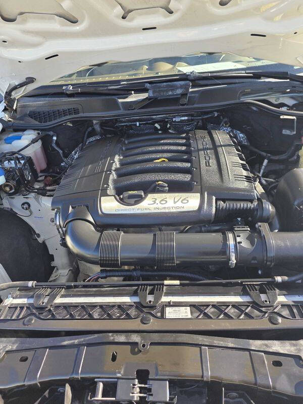 2012 Porsche Cayenne Tiptronic