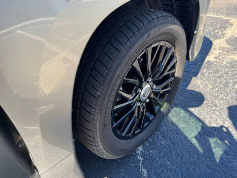 2020 Lexus LX 570 Two-Row