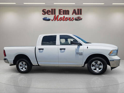 2023 RAM 1500 Classic SLT