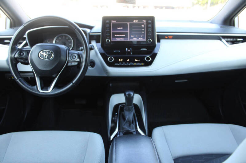 2020 Toyota Corolla Hatchback SE