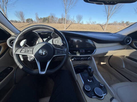 2017 Alfa Romeo Giulia Ti