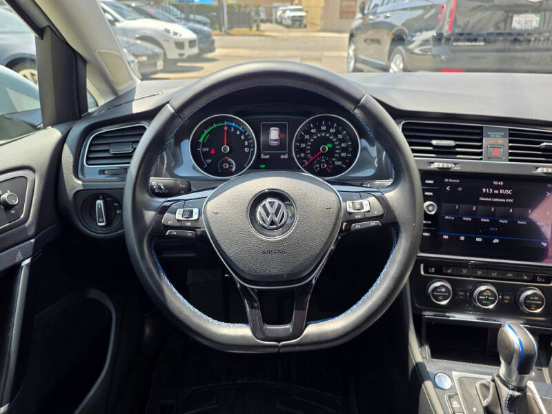 2019 Volkswagen e-Golf SE
