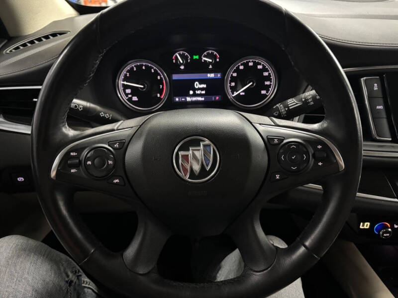 2020 Buick Enclave Essence