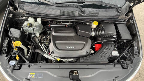 2017 Chrysler Pacifica Touring-L