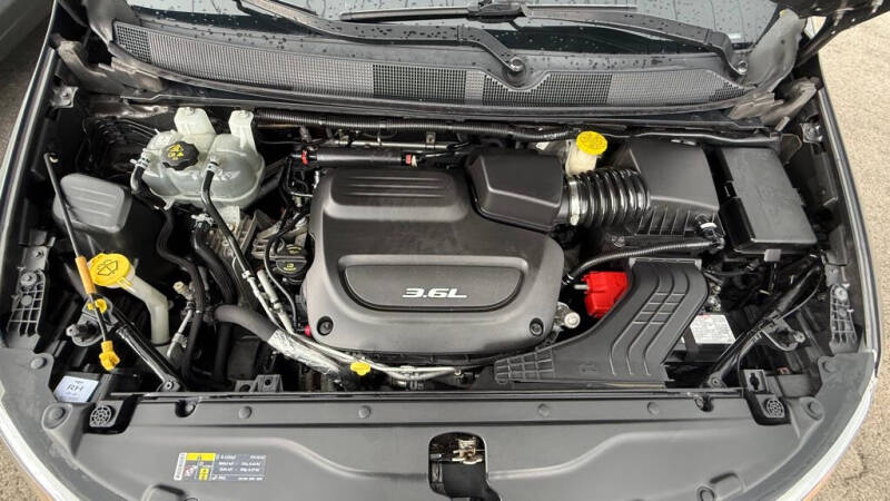 2017 Chrysler Pacifica Touring-L