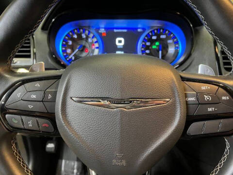 2017 Chrysler 300