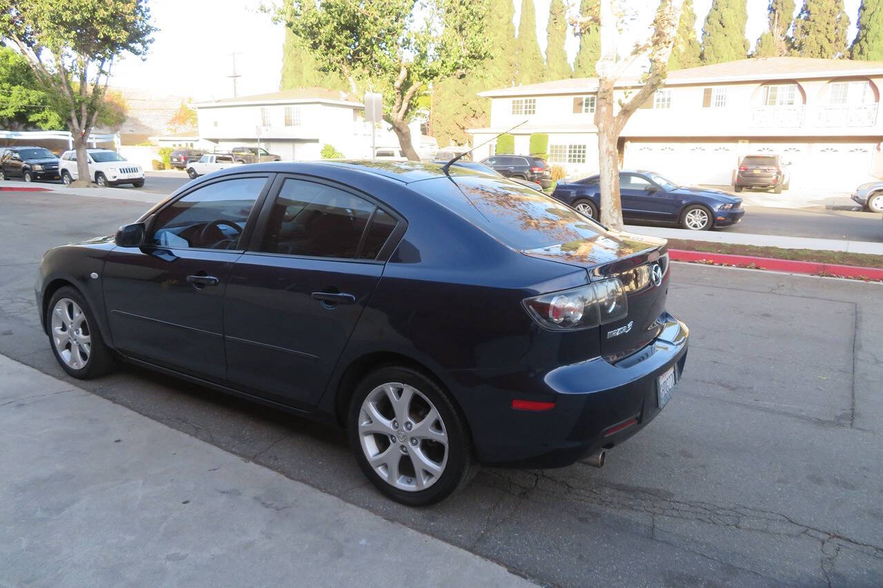 2009 Mazda Mazda3 for sale at The Car Vendor LLC in Bellflower, CA