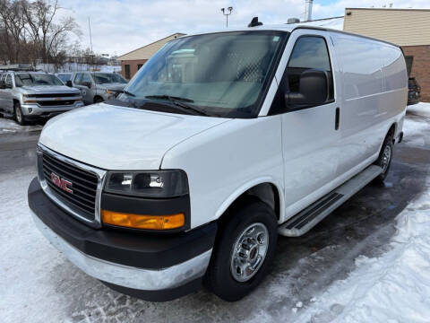 2023 GMC Savana 2500