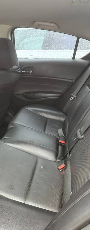 2013 Acura ILX 2.0L w/Tech