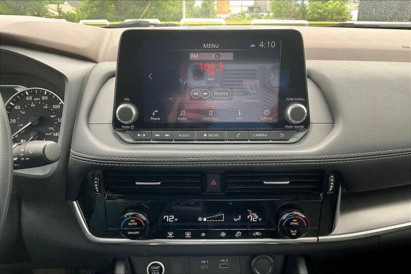 2022 Nissan Rogue SV