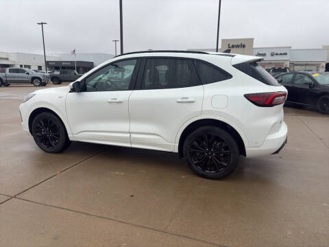 2023 Ford Escape ST-Line Elite