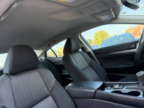 2017 Nissan Maxima