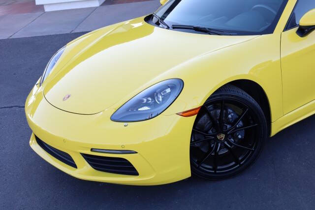 2021 Porsche 718 Cayman