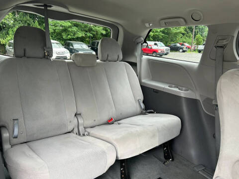 2019 Toyota Sienna L 7-Passenger