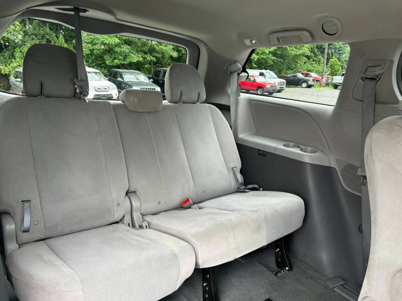 2019 Toyota Sienna L 7-Passenger