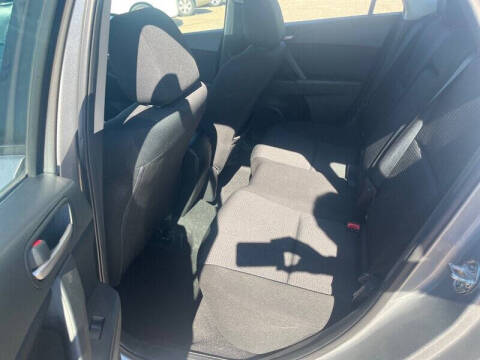 2013 Mazda MAZDA3 i Touring