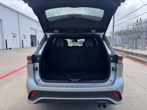 2024 Toyota Highlander XSE