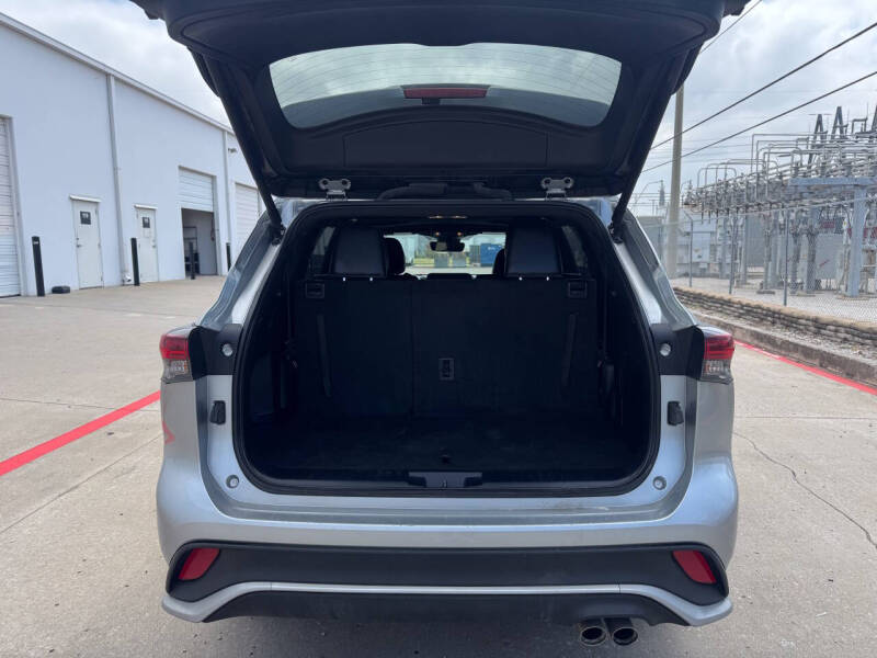 2024 Toyota Highlander XSE