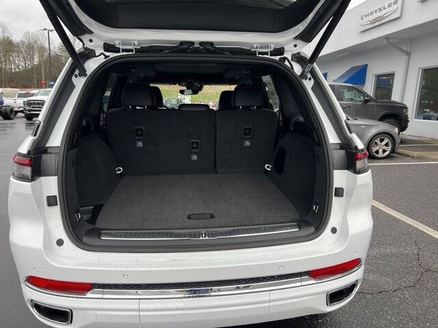 2025 Jeep Grand Cherokee Overland