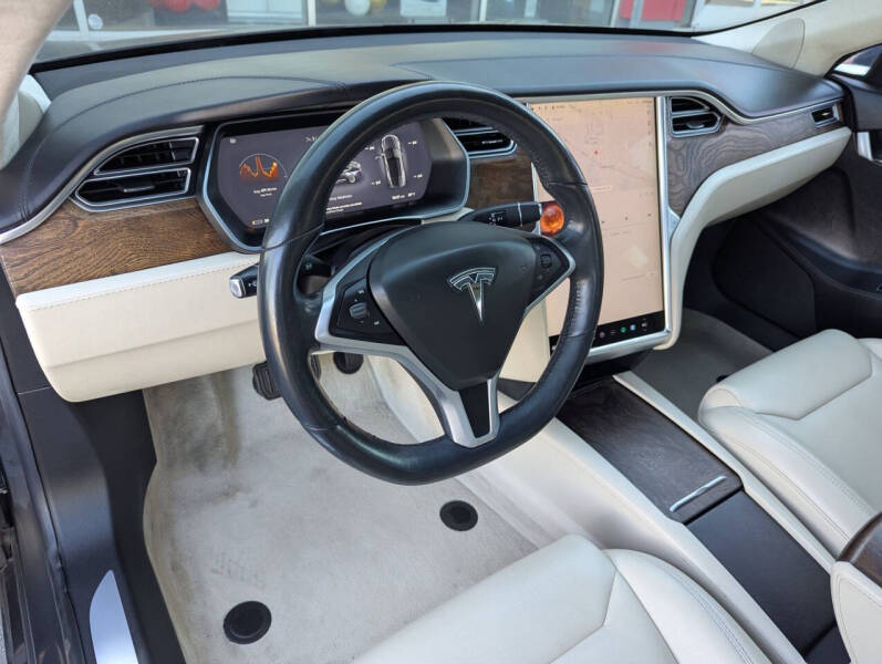 2017 Tesla Model S 75D