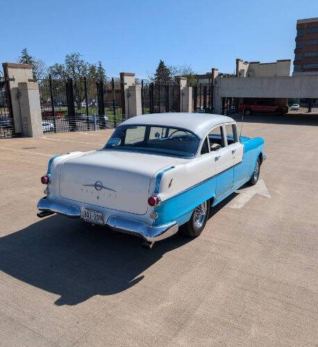 1955 Pontiac Chieftain