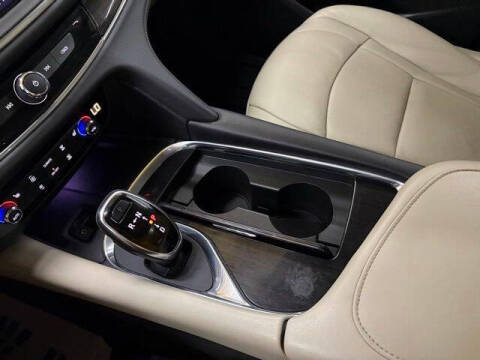 2020 Buick Enclave Essence