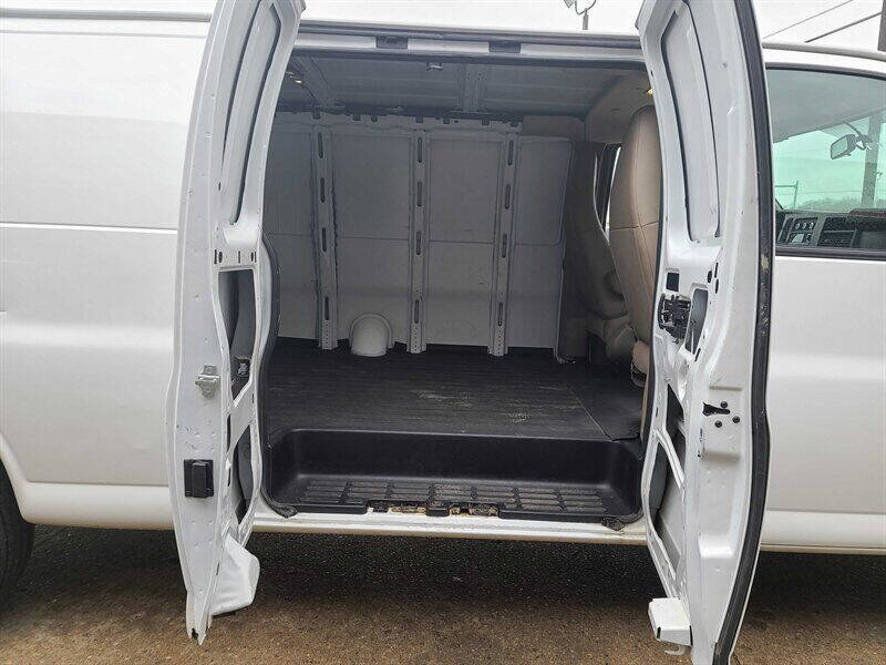 2021 Chevrolet Express 2500