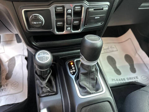 2022 Jeep Gladiator Willys