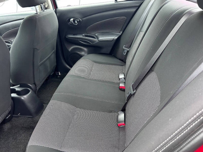 2018 Nissan Versa SV