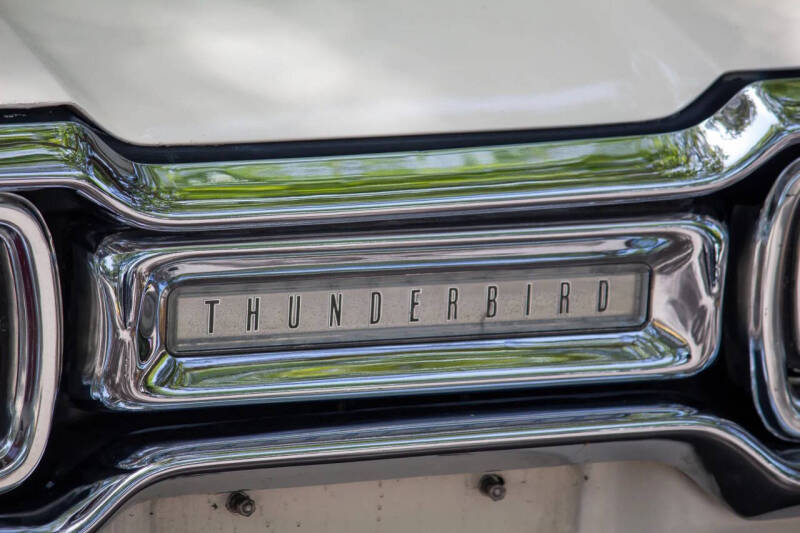 1964 Ford Thunderbird