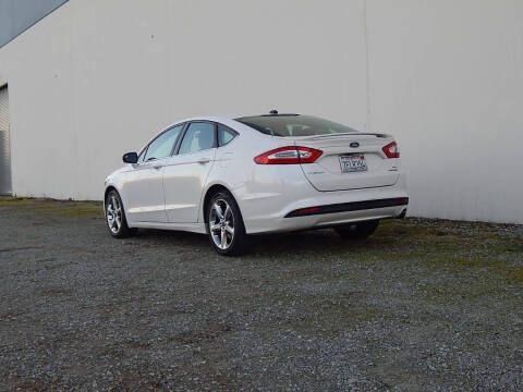 2014 Ford Fusion Hybrid SE
