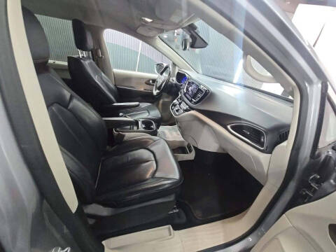 2018 Chrysler Pacifica Touring L