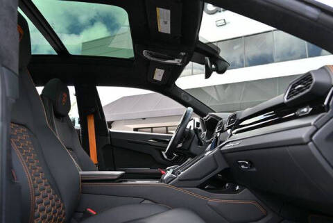 2023 Lamborghini Urus S