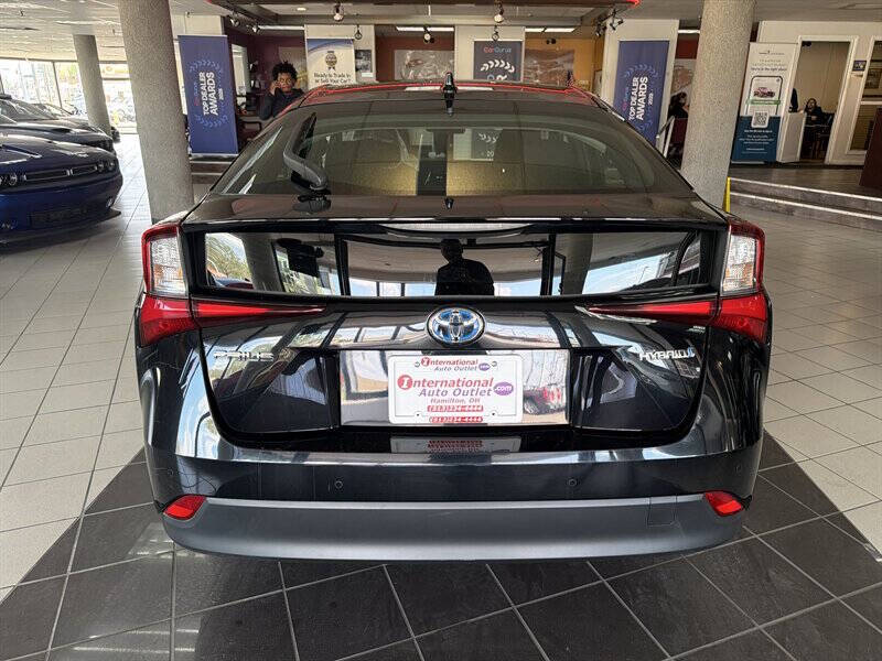 2022 Toyota Prius LE